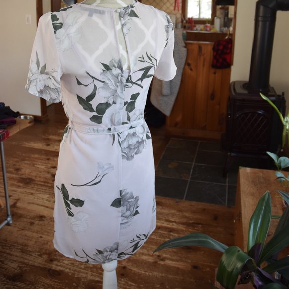 Little light summer dress - Picture 4 of 9